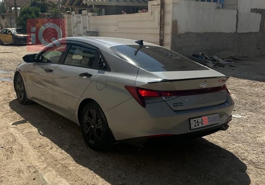 هیوندای ئەلەنترا